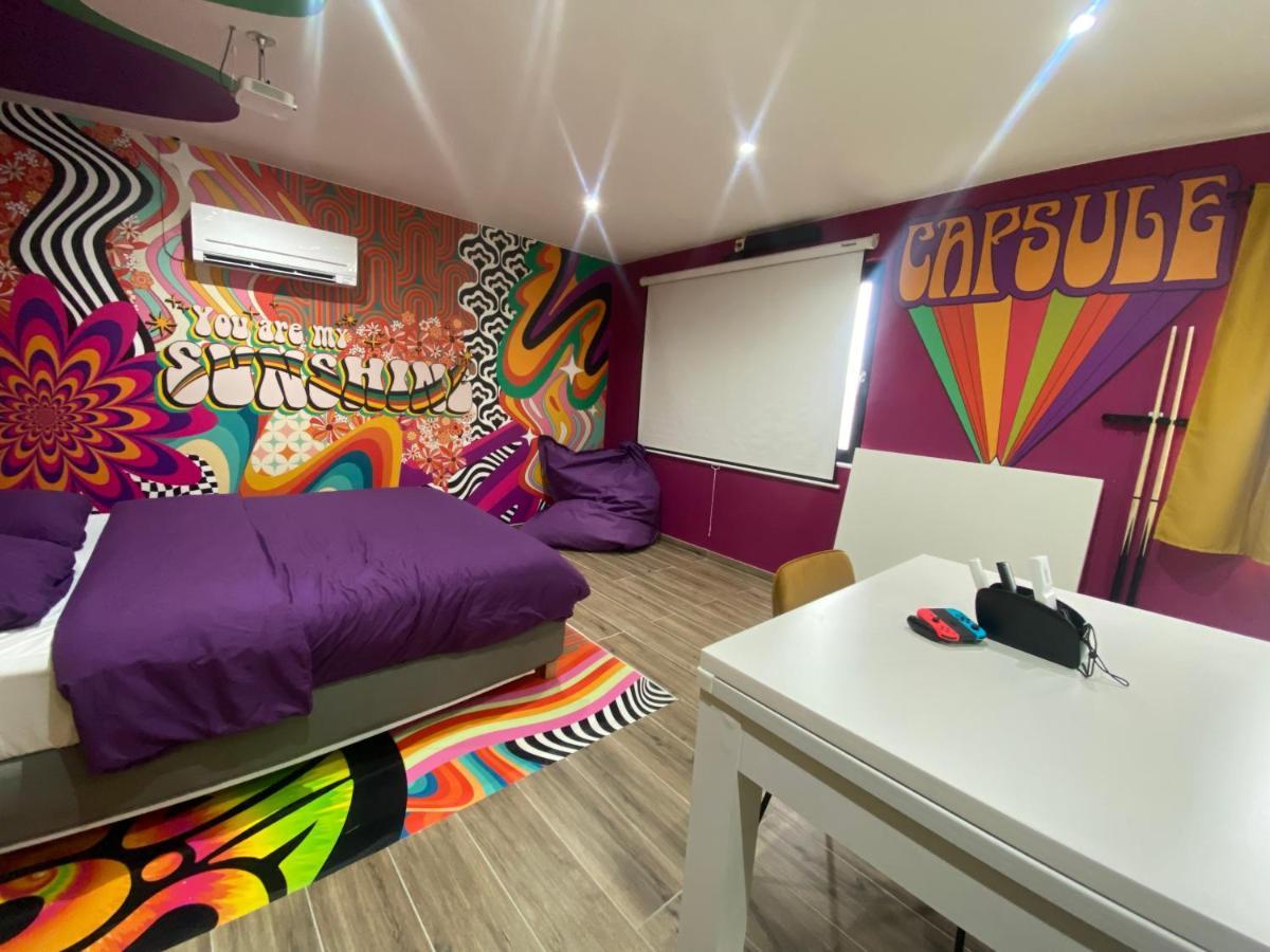 Capsule Groovy-Jacuzzi-Sauna-Billard-Netflix- Nintendo Switch & Jeux Mons Luaran gambar