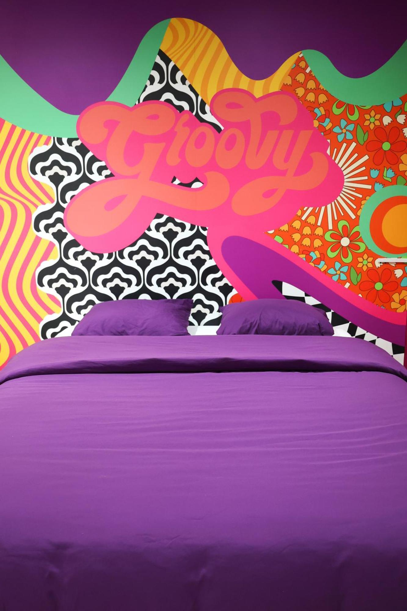 Capsule Groovy-Jacuzzi-Sauna-Billard-Netflix- Nintendo Switch & Jeux Mons Luaran gambar